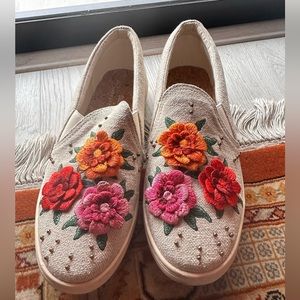 Soludos x Anthropologie Slip On Flats/Loafers- Floral with Gold Studs- Size 9.5